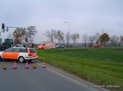 Person eingeklemmt nach Unfall mit LKW: L3303 / Nordring