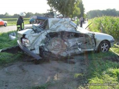 Schwerer Verkehrsunfall: B26 Fahrtrichtung Wolfskehlen