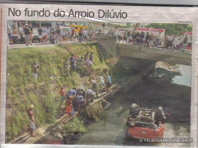 Brasilianisches Rettungsfahrzeug auf Abwegen