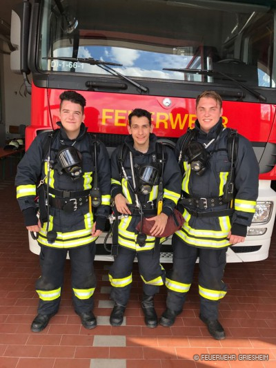 Fabio Gernand, Ali Aslantürk und Luc Oelke beim Atemschutzgeräteträgerlehrgang in Dieburg
