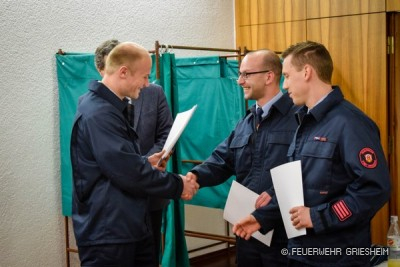 Patrick Bender und Benjamin Schwärzel sind zum Löschmeister befördert worden